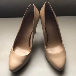 Banana Republic Nude Stiletto